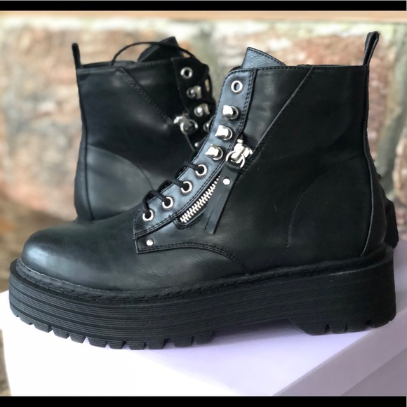 NEW Madden Girl Mash Flatform Combat Booties - Picture 7 of 8